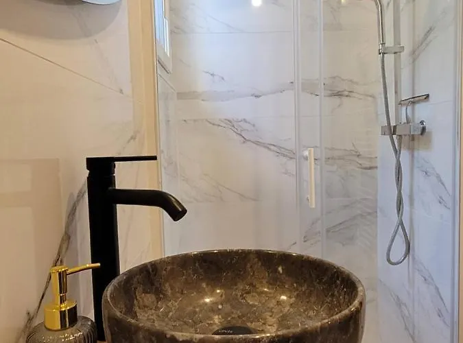 La Parenthese Havraise - Parking Prive Plein Centre & Tres Calme Apartment